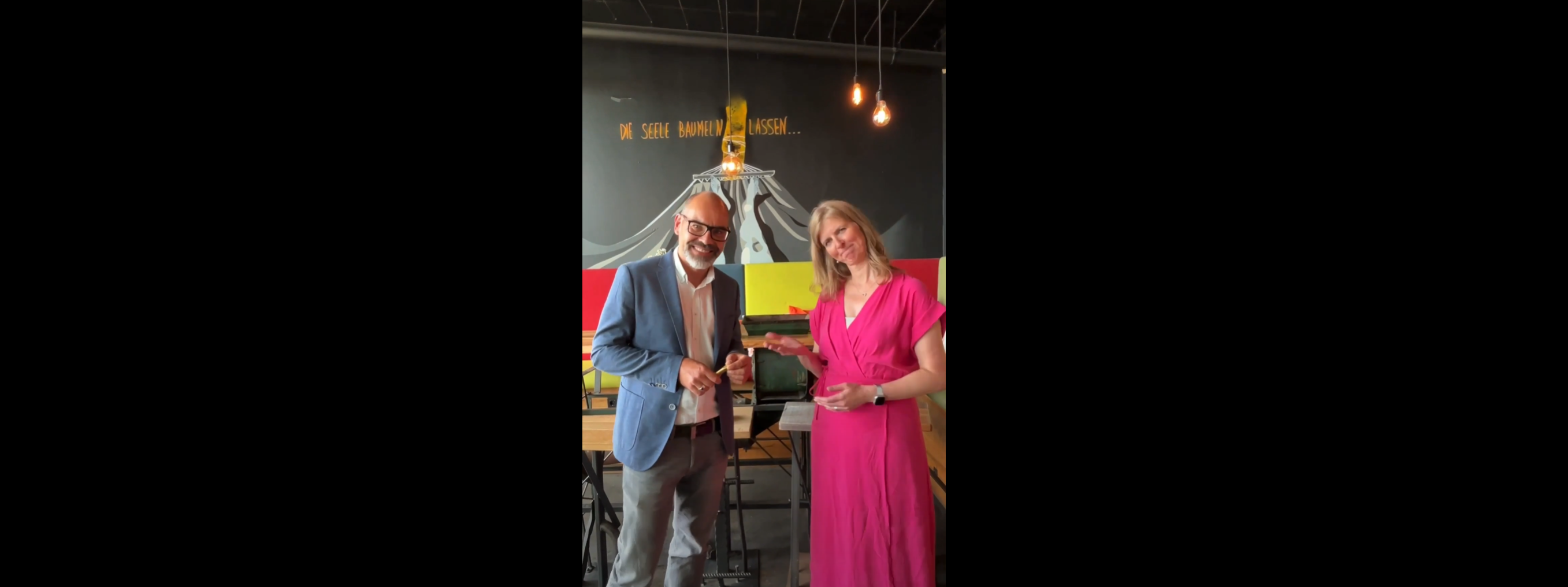 Christian Stadali und Viba in der Freien Ganztagsgrundschule Anna Amalia